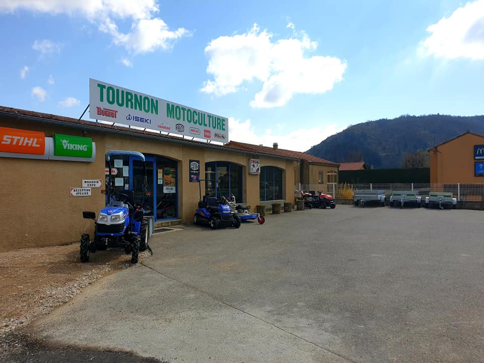 Tournon Motoculture - Devanture