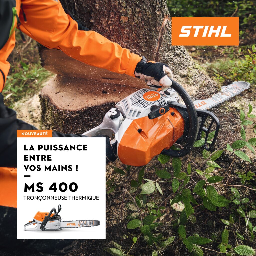 - Machine professionnelle thermique (2-temps) conçue pour les travaux forestiers lourds : abattage d’arbres, débitage de grosses grumes et travaux intensifs en forêt.
- Robuste, puissance élevée et conçue pour une utilisation prolongée en conditions exigeantes.

Caractéristiques et points forts (généralités)
- Moteur : 2-temps à essence/huile (mélange), conçu pour un bon rapport puissance/poids et couple élevé à bas régime (utile pour couper des troncs épais).
- Puissance : modèle haut de gamme dans la gamme professionnelle Stihl — délivre une puissance importante adaptée aux grosses sections.
- Conception axée sur la durabilité : matériaux et protections pour usage intensif, accès simplifié aux éléments soumis à l’usure.
- Ergonomie : poignée et répartition des masses pensées pour le confort et le contrôle lors de longues journées de travail.
- Sûreté : frein de chaîne (manuelle et inertielle selon modèle), protège-main, pare-chute et système anti-vibrations pour réduire la fatigue.
- Entretien et fiabilité : composants faciles d’accès pour le nettoyage et l’entretien courant (filtre à air, bougie, tension de chaîne), pièces de rechange disponibles via réseau Stihl.

Utilisations typiques
- Abattage d’arbres de grand diamètre
- Ébranchage intensif et débitage de grumes
- Travaux forestiers professionnels (scieries mobiles, bûcheronnage)

Conseils pratiques
- Utiliser le bon mélange essence/huile et la bonne huile de chaîne recommandée par Stihl (consulter le manuel pour le ratio exact et les huiles préconisées).
- Choisir la longueur de guide / chaîne adaptée à l’usage (guide long pour grosses grumes ; plus court pour manœuvrabilité).
- Porter les équipements de protection individuelle (casque avec visière et protecteurs auditifs, gants anti-coupure, pantalon anti-coupure, bottes de sécurité).
- Faire l’entretien régulier : filtrer l’air, vérifier la tension et l’affûtage de la chaîne, contrôler les fixations et réglages.

Remarques importantes
- Les détails techniques (cylindrée exacte, puissance en kW, poids, longueur de guide standard, consommation) peuvent varier selon l’année et la version du modèle. Pour les chiffres précis et la documentation technique, je peux vous fournir la fiche technique officielle si vous le souhaitez, ou vous pouvez consulter la notice/fiche produit Stihl.
